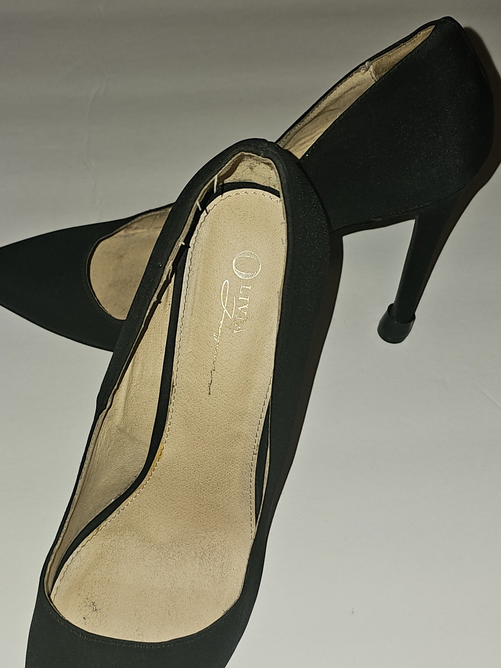High Heel Pointed Toe Pumps in Black Size 10